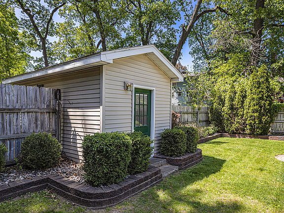 4th image of 6477 Woodlea Dr