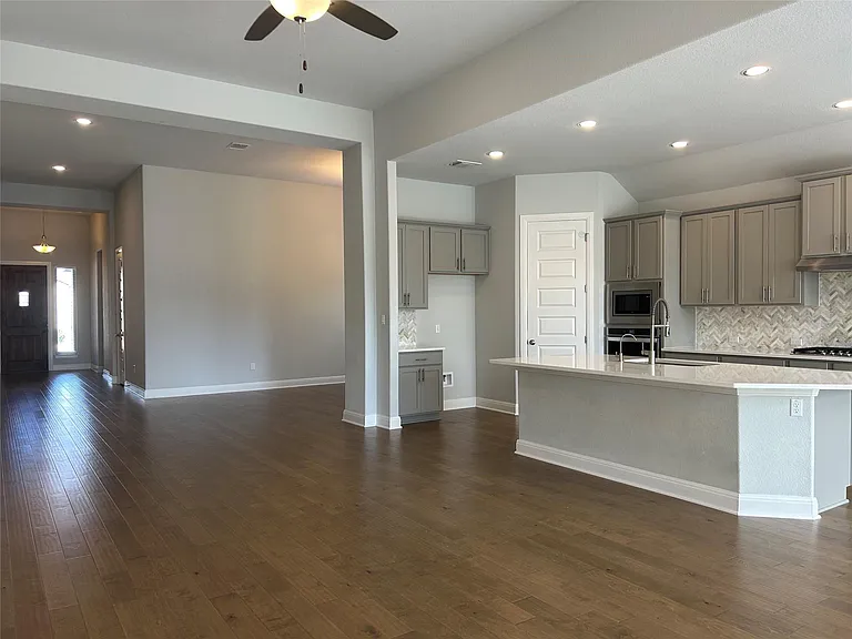 148 Kellogg Ln — Photo 9