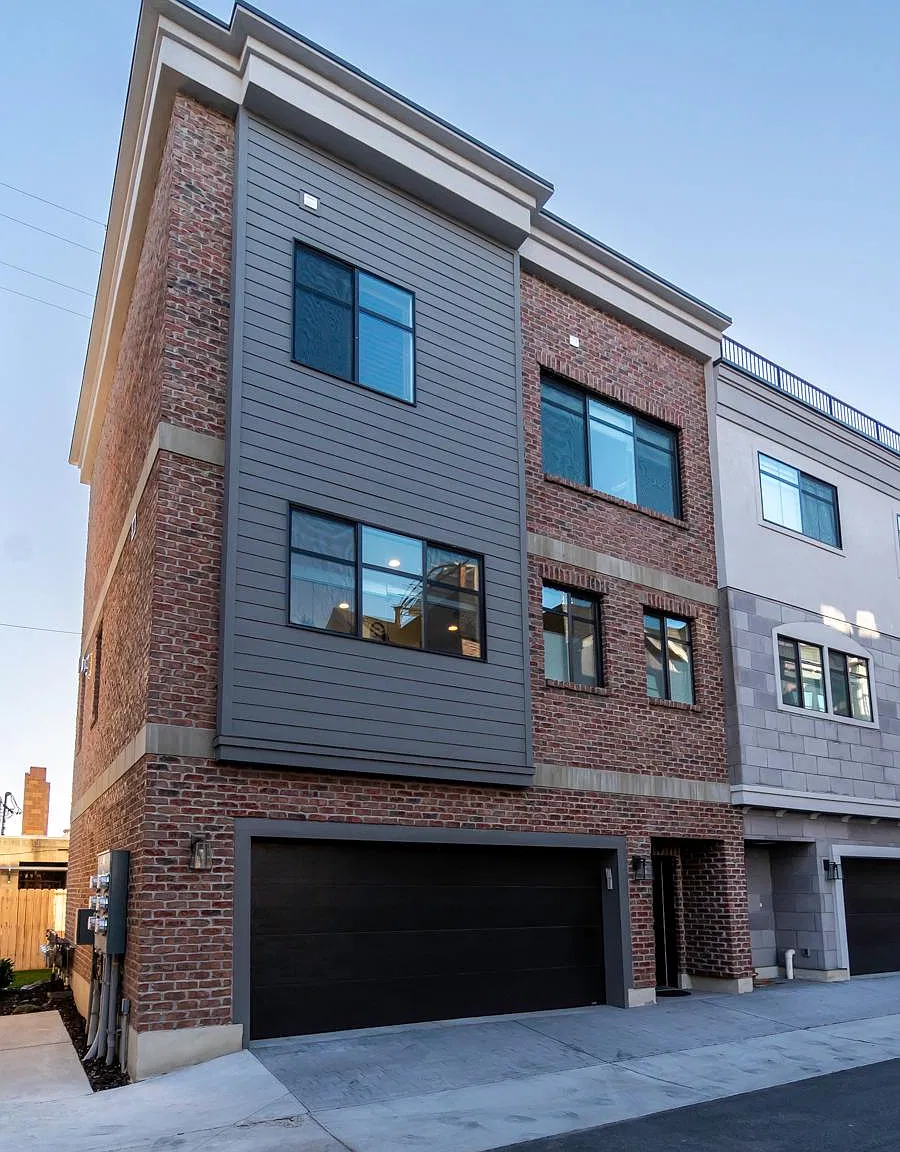 2 bed, 2.5 bath, 1500 sqft, $3,600 — Photo 3