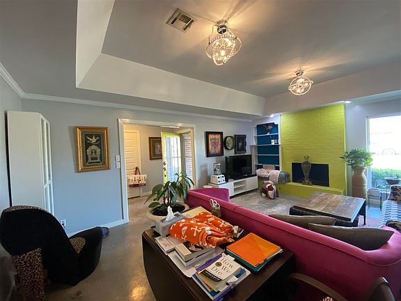 4th image of 2309 Glenmore Pl