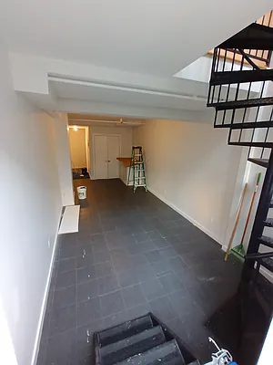 Rented by City Vista Inc | media 31