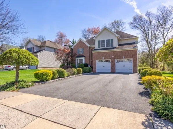 7 Windemere Ct, Hanover Twp., NJ 07981