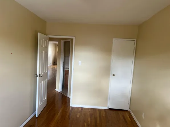 1380 Dumont Avenue image 3 of 9