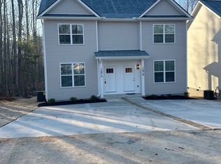 107 Lakeside Dr #B, Taylors, SC 29687