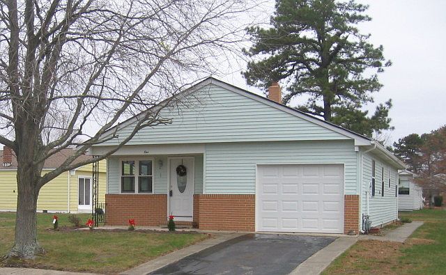 2nd image of 1 Palermo Ct