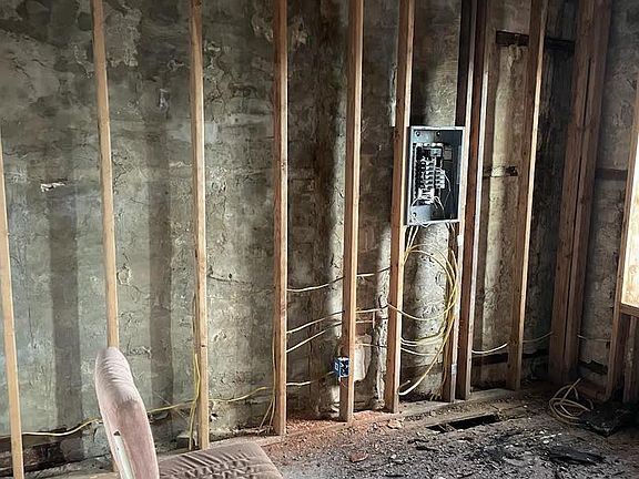 5th image of 1143 Kaighn Ave