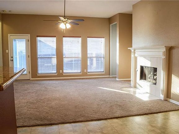 3rd image of 3132 Delaford Dr