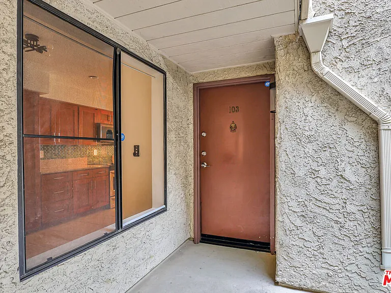 1900 Vine St #103 — Photo 28