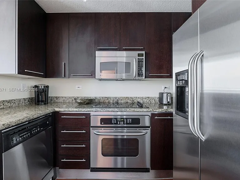 6515 Collins Ave #1405 — Photo 16