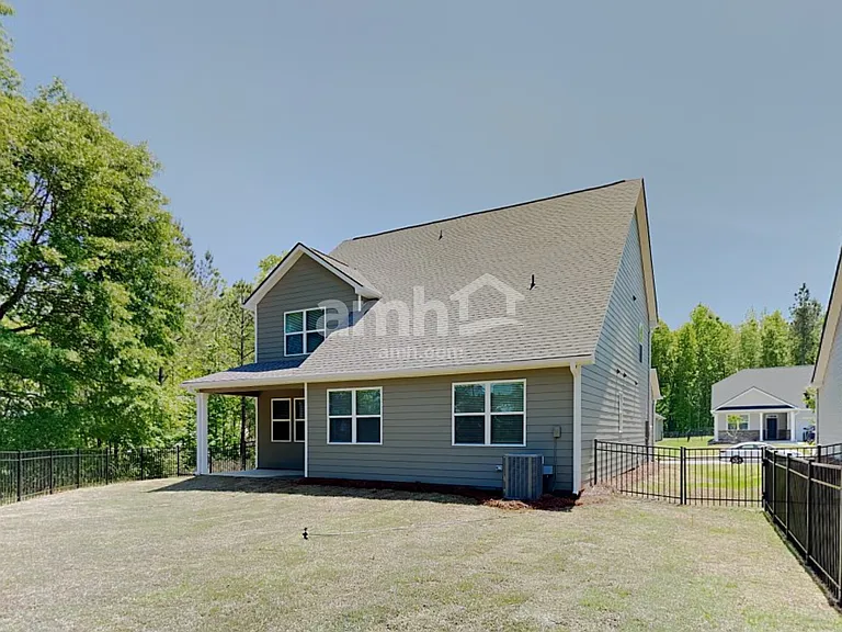 7056 Creeksong Dr — Photo 30