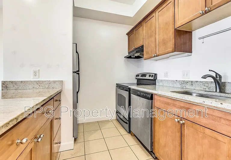 1643 13th St NW #2 — Photo 11