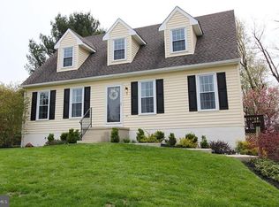 5 Barley Ct, West Grove, PA 19390