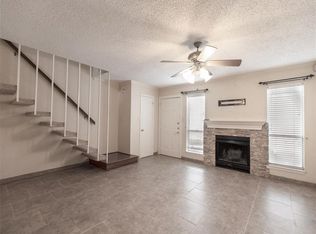 6111 Beverly Hill St #30, Houston, TX 77057