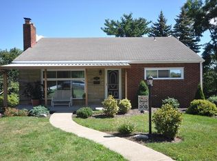 4667 Country Club Dr, Pittsburgh, PA 15236