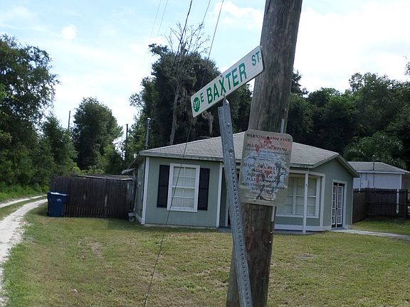 4th image of E Baxter St