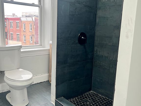 4th image of 2480 Frankford Ave APT 3