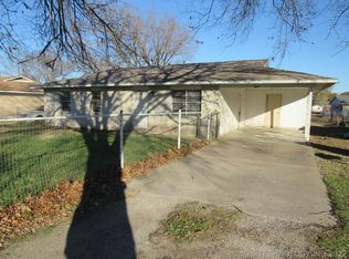 1106 S Regan Ave, Hominy, OK 74035