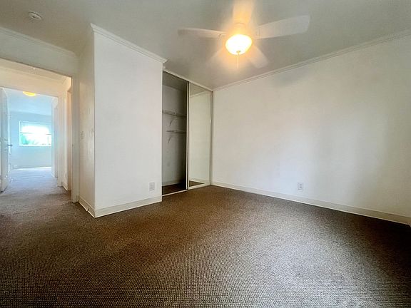 3rd image of 75-6081 Alii Dr APT N102