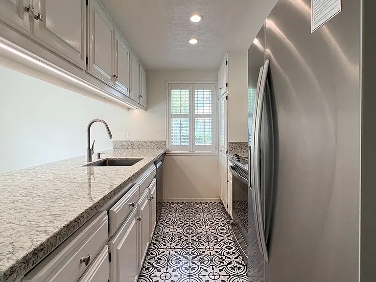 937 Hunt Ave — Photo 10