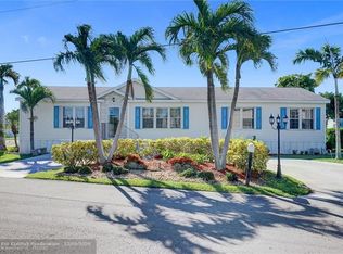 8350 Berkley Dr, Davie, FL 33324