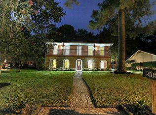 5915 Foresthaven Dr, Houston, TX 77066