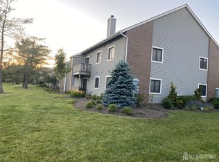 104 Ravens Crest Dr, Plainsboro, NJ 08536