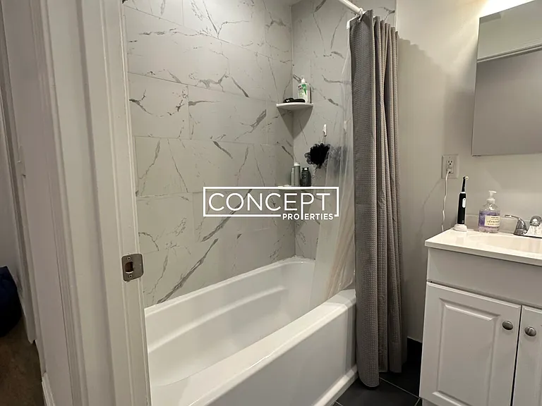 1406 Beacon St — Photo 4