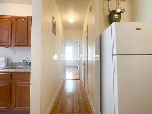 3rd image of 187 Pinehurst Ave APT 4C