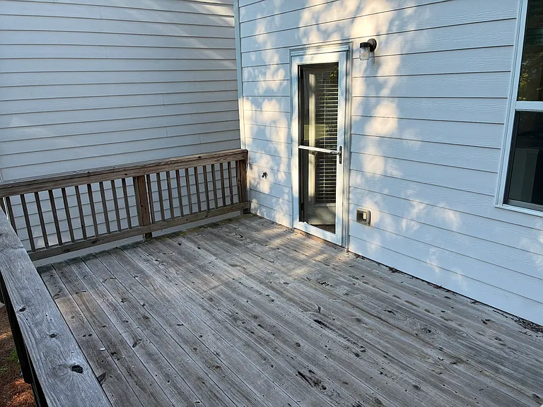 Private back deck