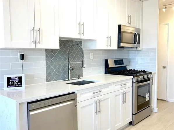 2185 Lemoine Ave APT 4E, Fort Lee, NJ 07024