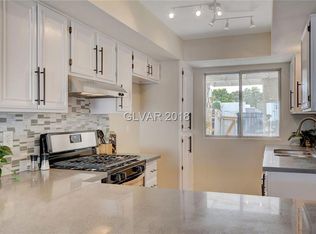 567 Rene Ln, Henderson, NV 89015