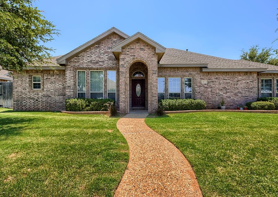 1st image of 4821 Woodhollow Dr