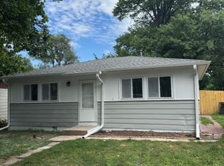 1220 N 52nd St, Lincoln, NE 68504