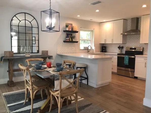 235 Lanchester Ct #42, Naples, FL 34112