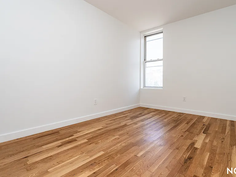 160 Johnson Ave #2B — Photo 6