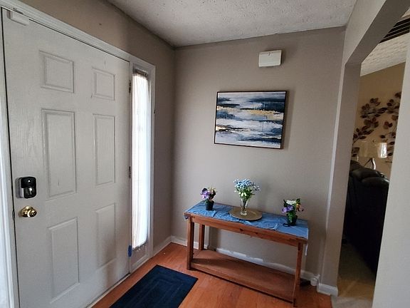 2nd image of 1840 Midcourt Way