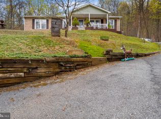 1447 Hoffmaster Rd, Knoxville, MD 21758
