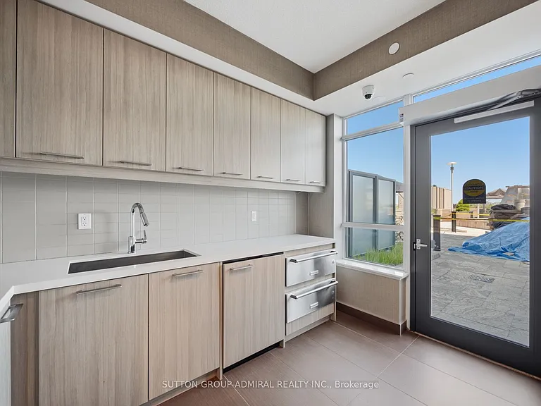 35 Fontenay Ct #606 — Photo 23