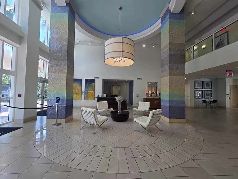2000 N Bayshore Dr #507 — Photo 29