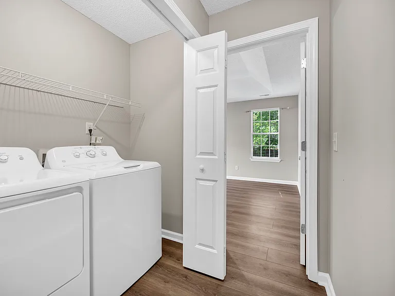 103 Walnut Grove Cir — Photo 18