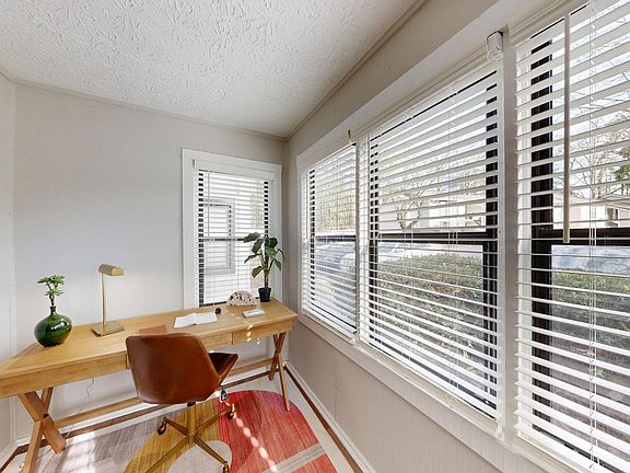 Sunroom makes the perfect flex space