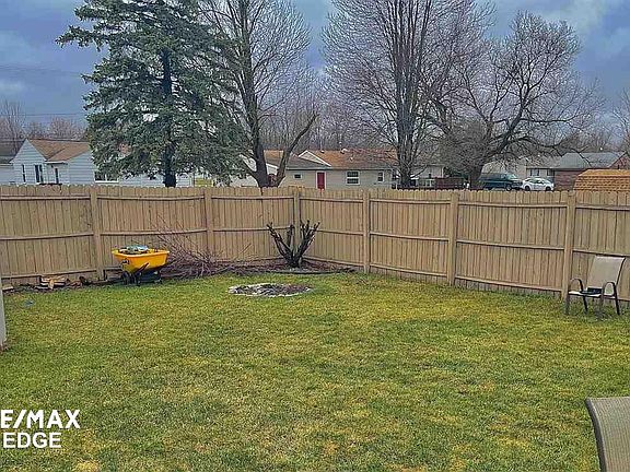 2nd image of 7037 Schoolcraft Dr