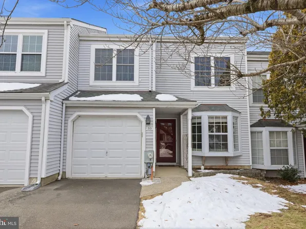 33 E Park Rd, Newtown, PA 18940