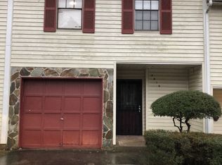 3010 Pine Tree Trl, College Park, GA 30349