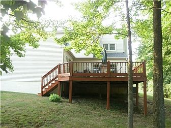 17 x 20 rear deck overlooking the trees