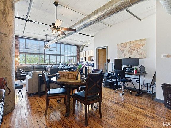 5th image of 2020 Washington Ave Unit 303