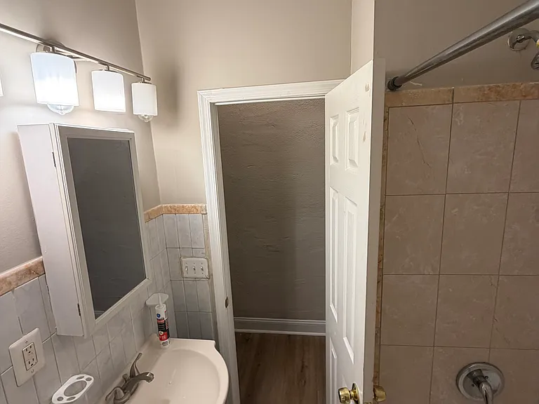 1005 Edmondson Ave #1 — Photo 8