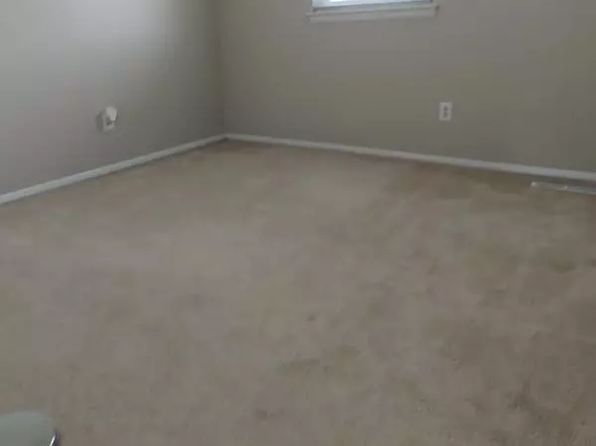 2 Shadowbrook Ct