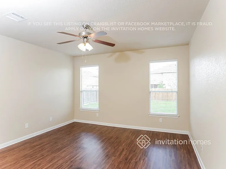 8410 Western Way — Photo 10