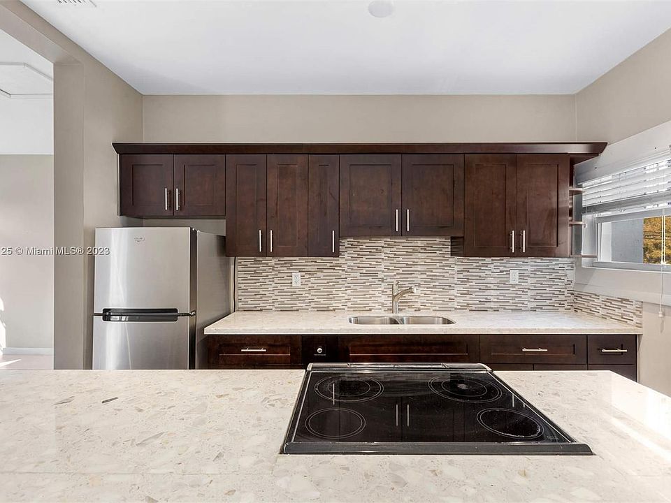 1st image of 2423 Biscayne Blvd #2